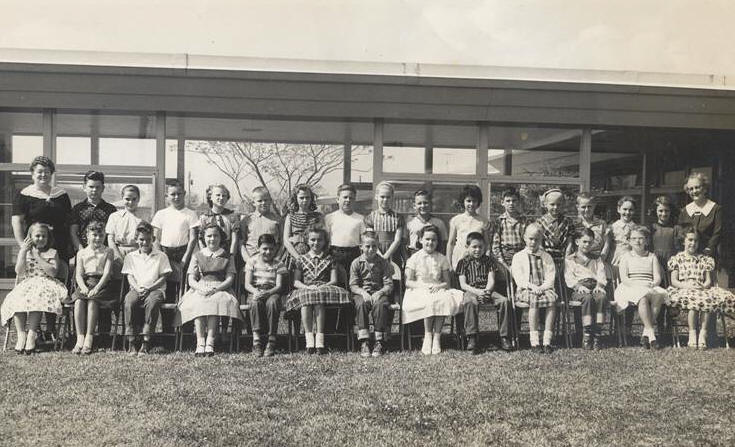 Sam Houston Elem. Fourth Grade - 1960